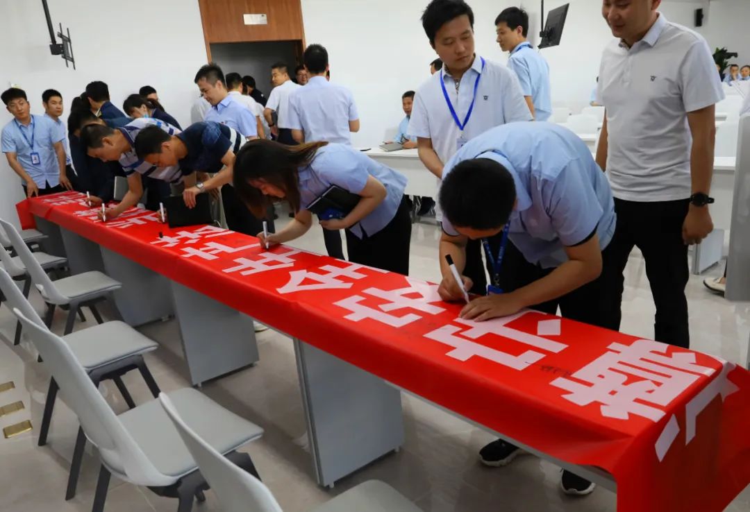 陜直股份、秦漢通航2022年“安全生產(chǎn)月”啟動(dòng)儀式成功舉辦