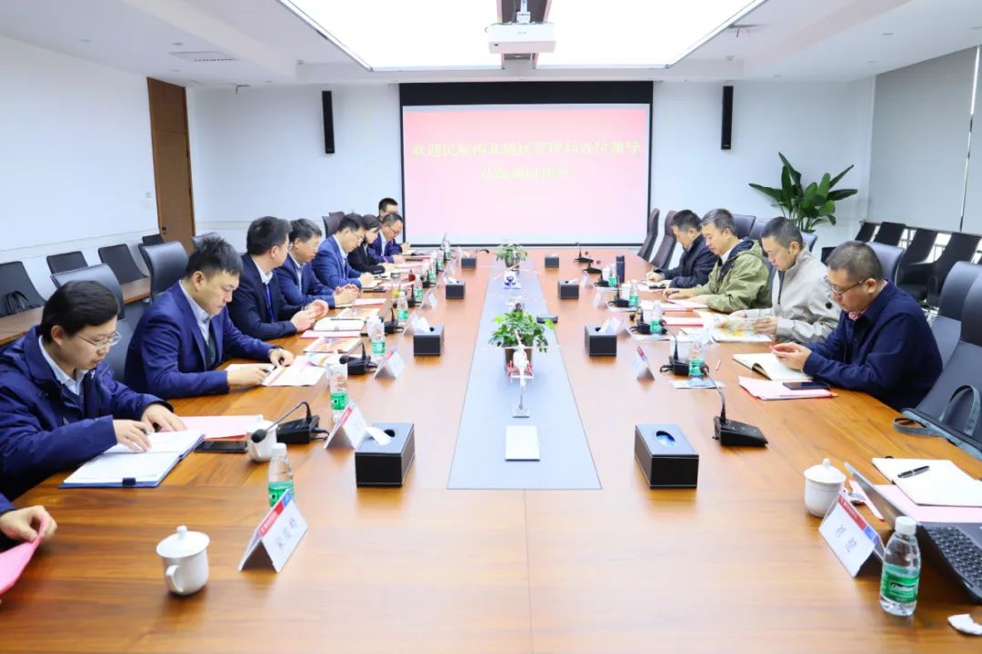 民航西北地區(qū)管理局李博副局長到陜直股份調(diào)研指導工作